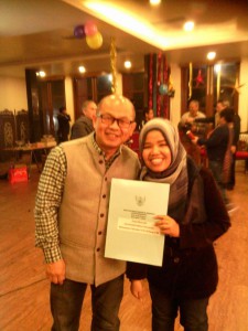 Popi bersama Atase Pendidikan