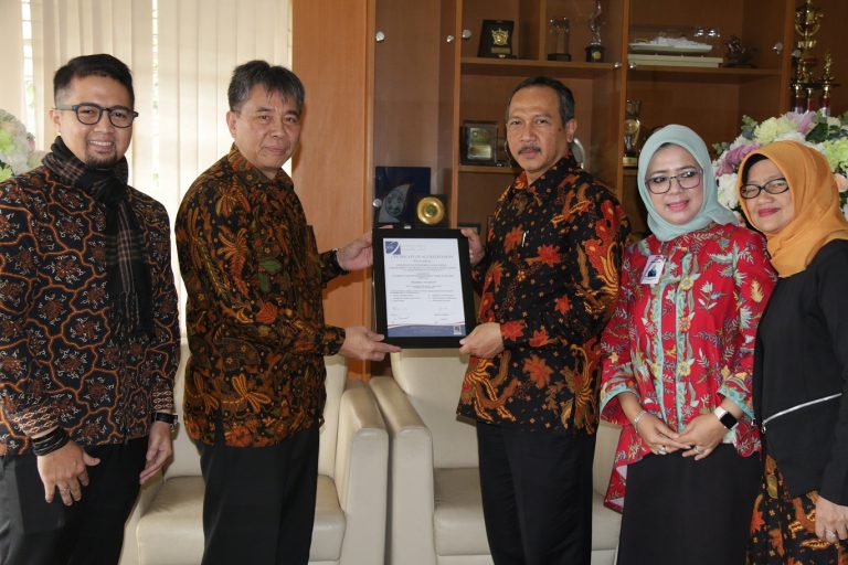 Departemen Pendidikan Bahasa Perancis FPBS dan Prodi IPSE FPMIPA Raih Akreditasi Internasional