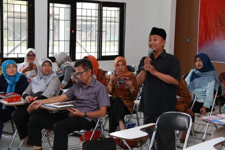 Daya Serap Lulusan Akper Sangat Tinggi