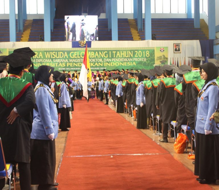 Probumsil Ciptakan Sakralitas Wisuda UPI