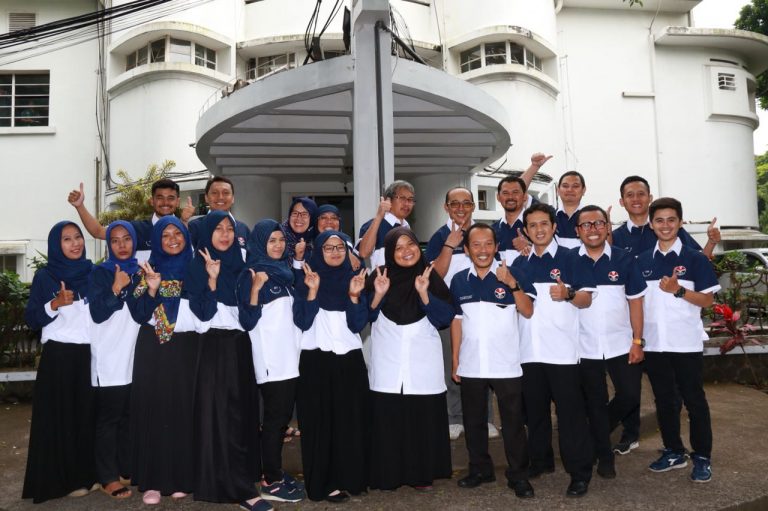 Bukan Sekedar Tim
