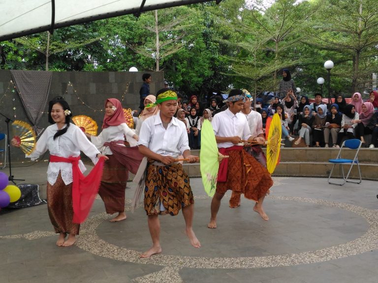 Mengembangkan Minat dan Bakat Melalui Instagram