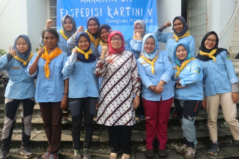 Ibu Nina Asep Kadarohman lepas Tim Ekspedisi V kartini MAHACITA