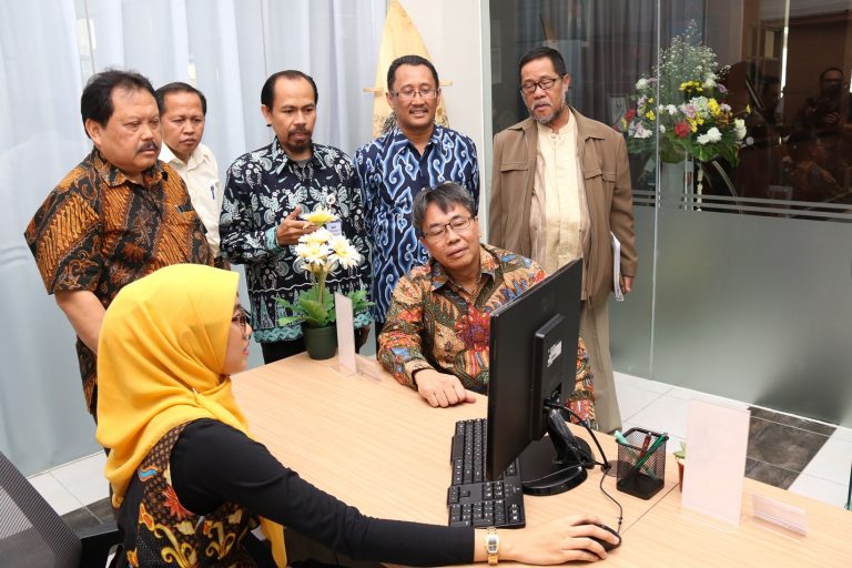 Rektor UPI Resmikan Unit Layanan Terpadu