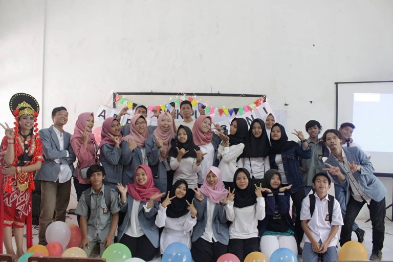 Mahasiswa KKN UPI Sukses Gandeng Siswa SMK PUI Gelar Apresiasi Seni