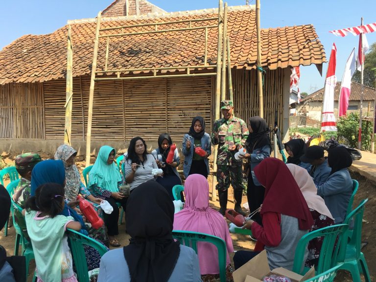 “POHITUNG” Hijaukan Lingkungan melalui Pemanfaatan Barang Bekas