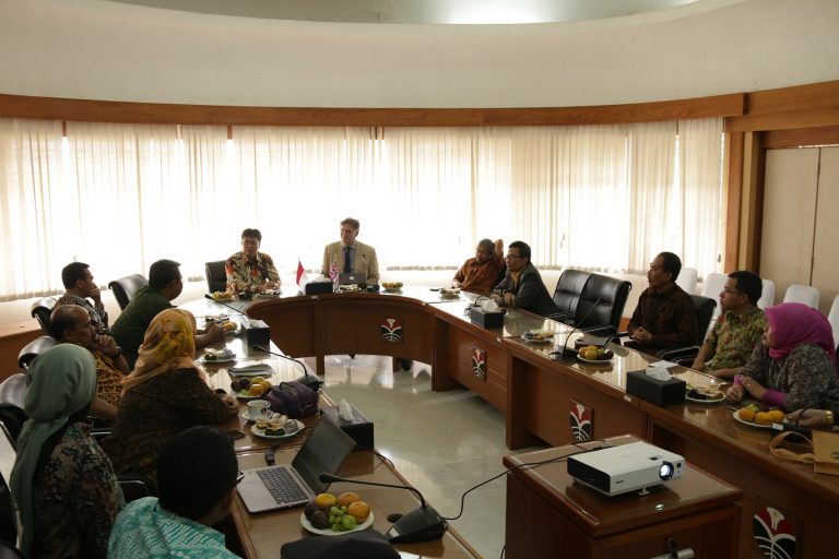 UPI dan University of Leeds Tandatangani Nota Kesepahaman