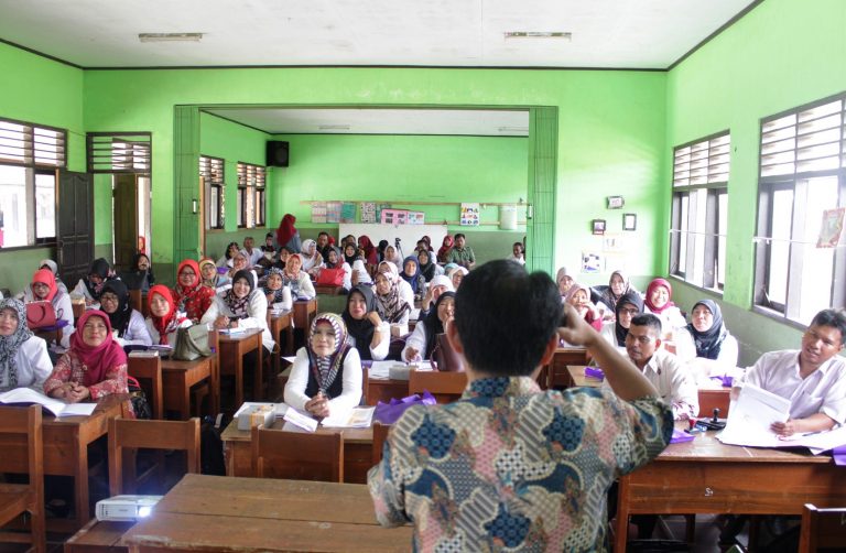 Prodi PGSD UPI Kampus Sumedang Gelar Seminar dan Workshop PkM-BHP
