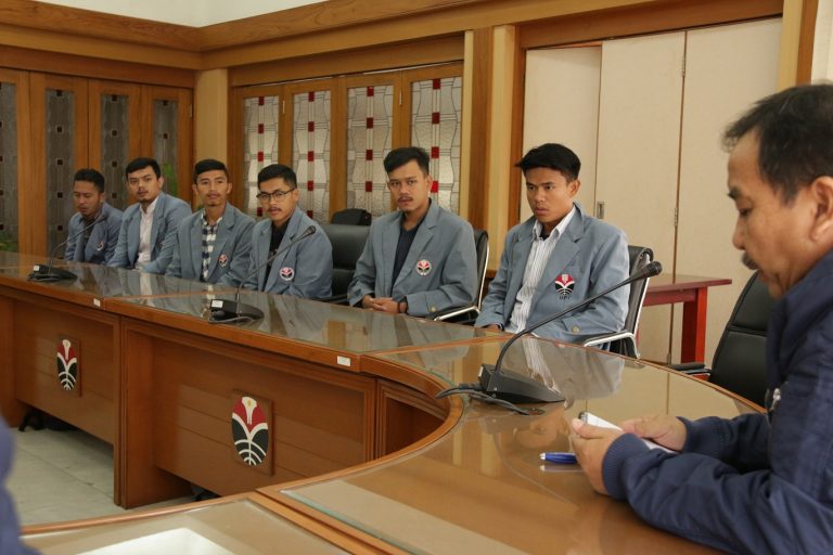 WR Akademik dan Kemahasiswaan UPI Lepas Kontingen Sukmalindo 2018