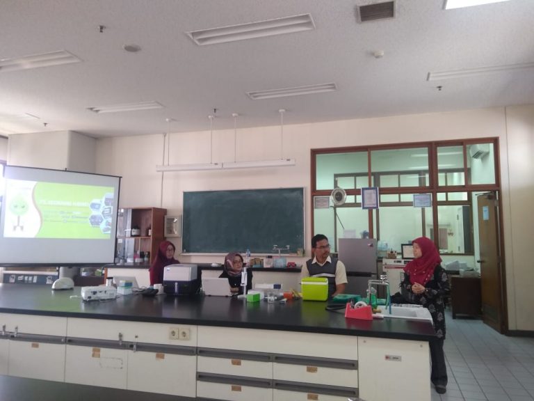 Peran Laboratorium dalam Pengujian Produk Halal