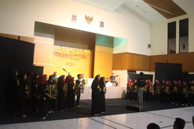 Peringati Hari Angklung Se-Dunia, TMC Sajikan Edukestra III