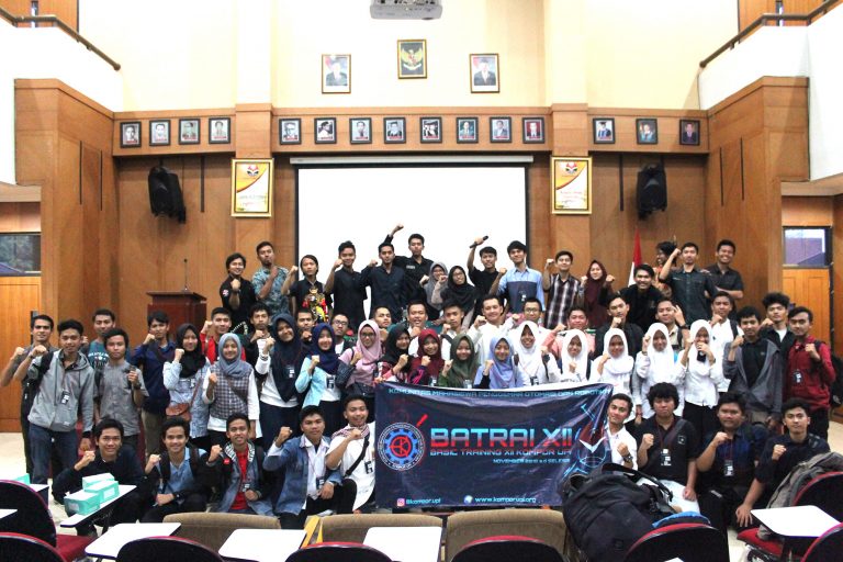 KOMPOR UPI GELAR PELATIHAN PEMROGRAMAN MIKROKONTROLLER BAGI MAHASISWA