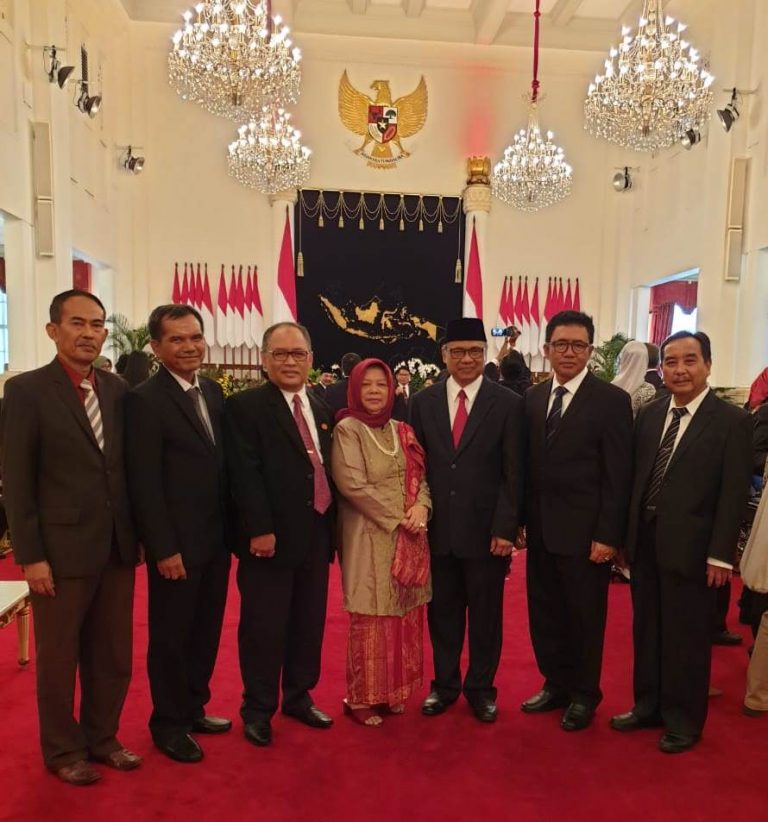 Prof. Sunaryo Kartadinata Dilantik Sebagai Duta Besar Luar Biasa dan Berkuasa Penuh RI oleh Presiden RI