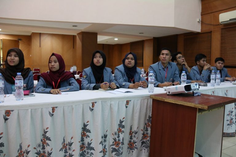 Muhamad Naufal Juara 3 Pilmapres UPI 2019