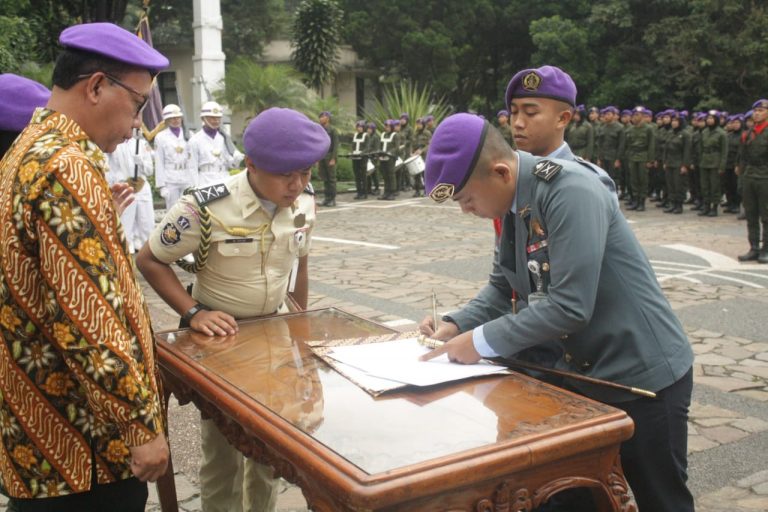 Raden Ahmad Hilmi Khoiri, Komandan Menwa Batalyon XI Terpilih