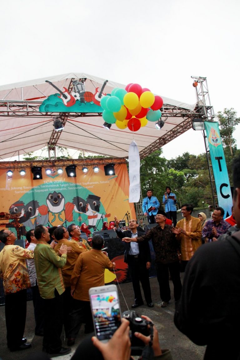 Rektor UPI Resmikan Temu Civitas Akademika Kampus Daerah ke-17
