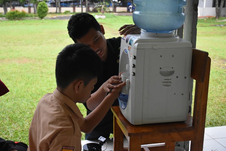 KOMPOR UPI JAJAL INOVASI ALAT TEPAT GUNANYA YANG RAMAH DISABILITAS