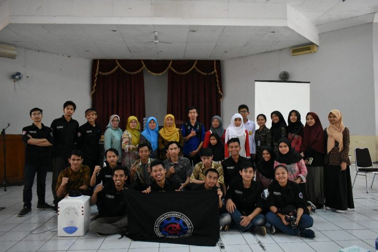PEMERINTAH PROVINSI JAWA BARAT DAN KOTA BANDUNG RESMIKAN KEGIATAN KOMPOR UPI MENGABDI UNTUK NEGERI