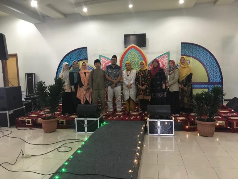 Kajian Wanita DKM Al-Furqon Selenggarakan Talkshow