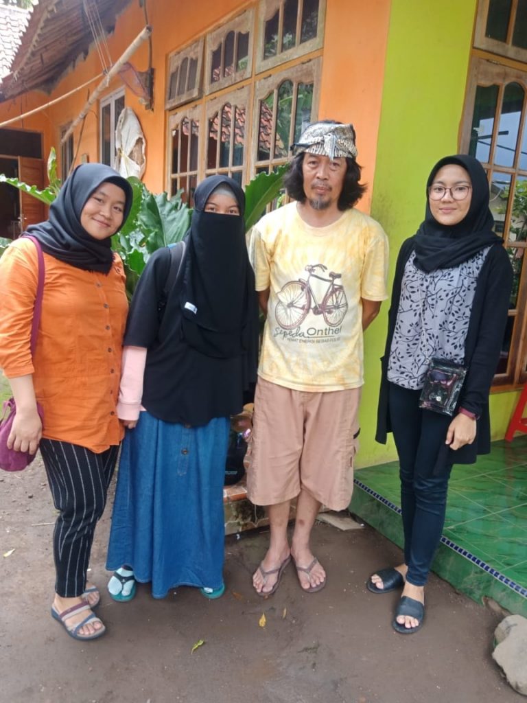 Mahasiswa Prodi Sosiologi UPI Teliti Upacara Adat Kawin Cai