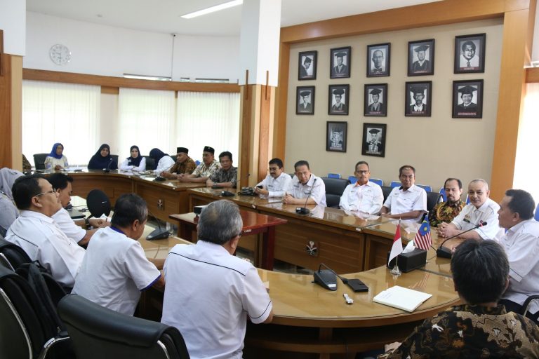 Kementrian Pendidikan dan Kebudayaan Negeri Kelantan Kunjungi UPI