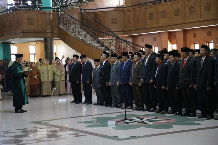 Rektor Lantik 145 Pejabat Baru di Lingkungan UPI