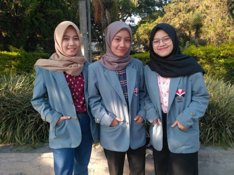 Tim PKM FPBS: Bahasa Memicu Permusuhan atau Perdamaian