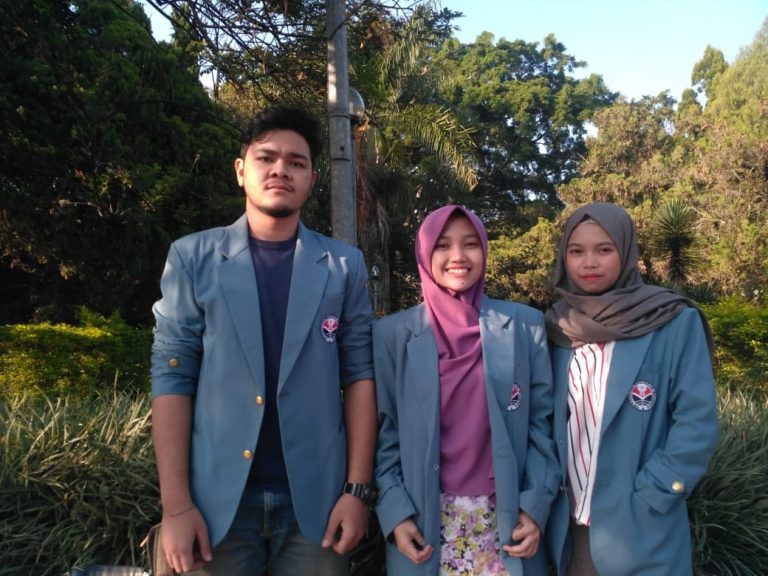 Mahasiswa FPBS UPI Sajikan Potret Kemiskinan Kota Bandung Dalam Monev Eksternal PKM 2019