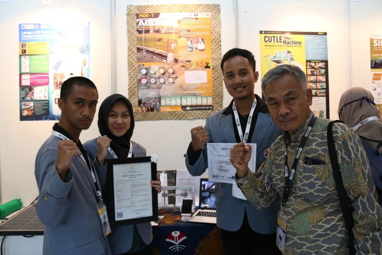 Abujat, Karya Cipta Kelompok PKM-T Mahasiswa UPI Bantu Petani