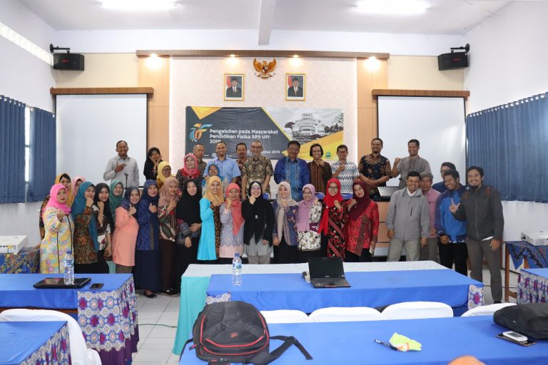 Prodi Pendidikan Fisika SPS UPI Bekerja Sama dengan MGMP Fisika SMA Garut Gelar Pengabdian pada Masyarakat