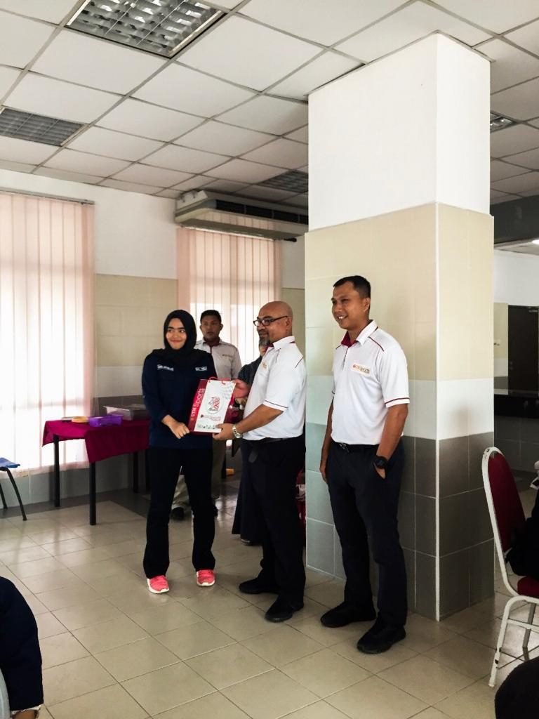 33 Mahasiswa IKOR FPOK UPI Kunjungi UTM Sports Excellence Center