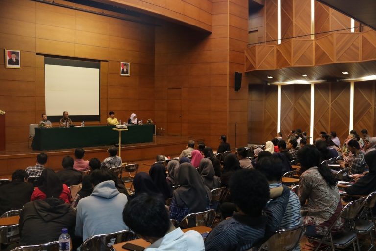 Pendidikan Guru di Era Industri 4.0
