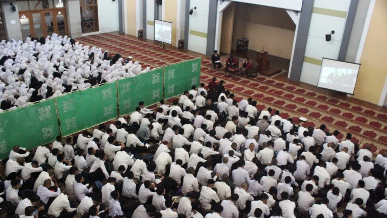 Program Tutorial Pendidikan Agama Islam Perwujudan UPI Sebagai Kampus Religius