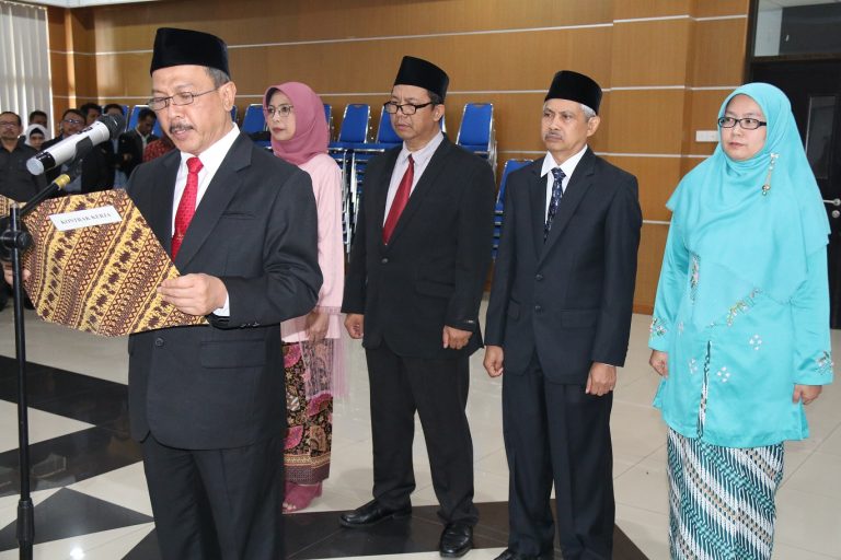 Rektor UPI Lantik 5 Pejabat Strategis