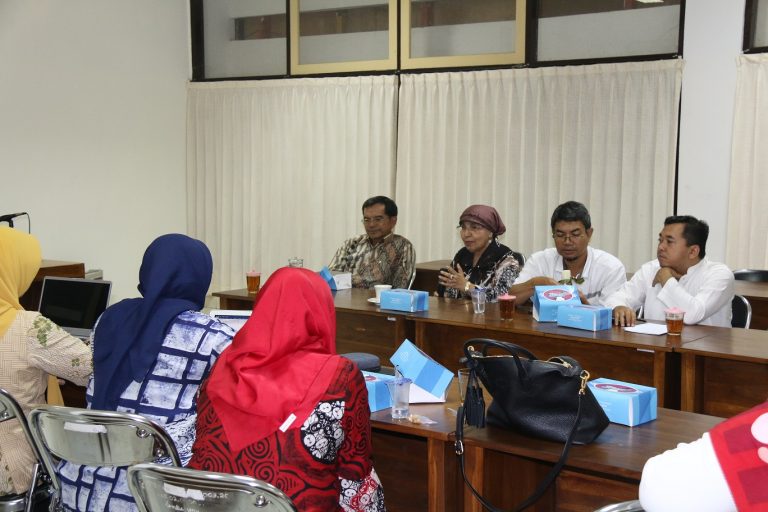 4 LPTK Bahas Model KKN Tematik Terpadu
