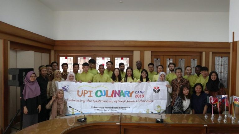 Closing Ceremony of UPI Culinary Camp 2019: International Students Learn Sundanese Culture and Cuisine at UPI