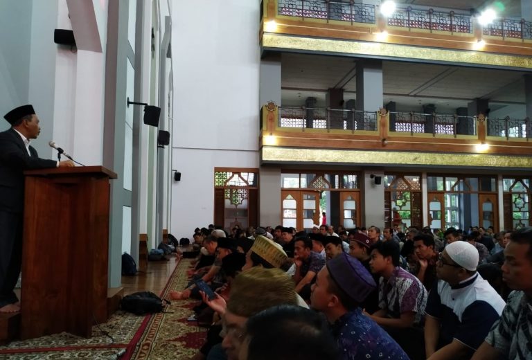 Shalat Gerhana Matahari : Memaknai Takwa