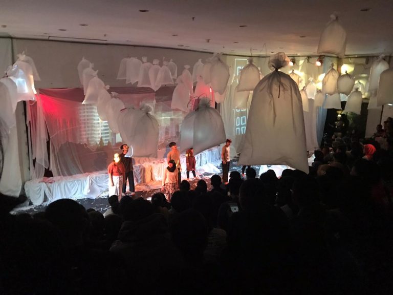 Prodi Film dan Televisi Pentaskan Teater bertajuk KOTA KATA KITA