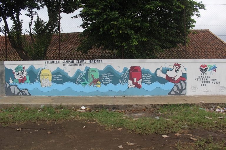 KKN Langensari 2020 Menyampaikan Pesan Moral Melalui Mural