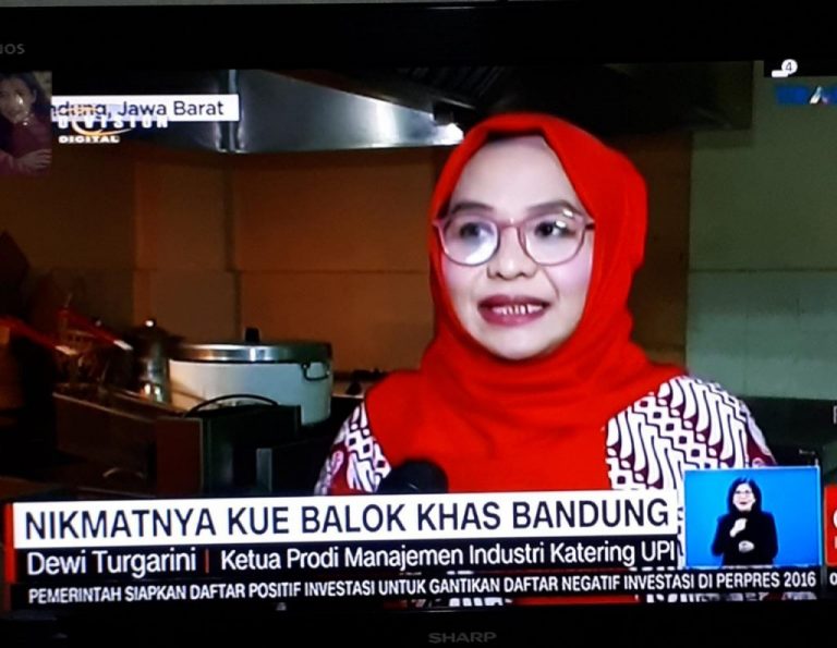 KUE BALOK IKON AKULTURASI BELANDA DAN INDONESIA DI KOTA BANDUNG