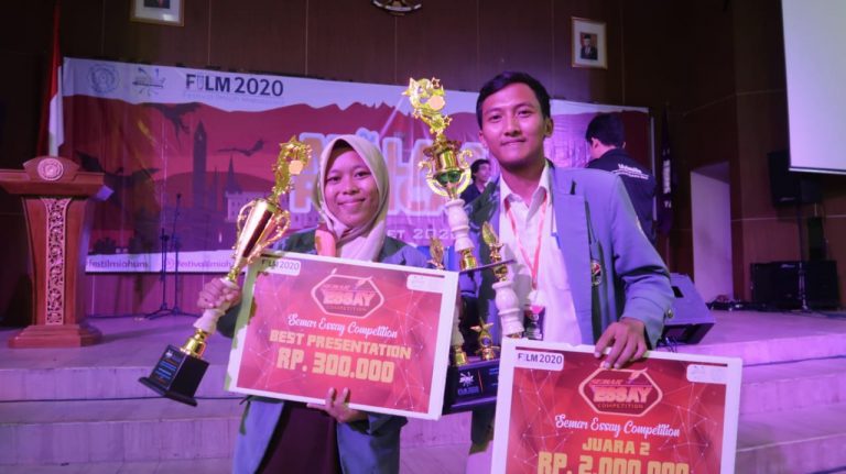 Nur Azizah & Adhit Cahyo Prasetyo Raih Juara 2 dan The Best Presentation