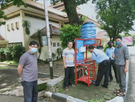 UPI Creates Anti-COVID-19 Tools for Hand Washing Facilities and Car Sprayer