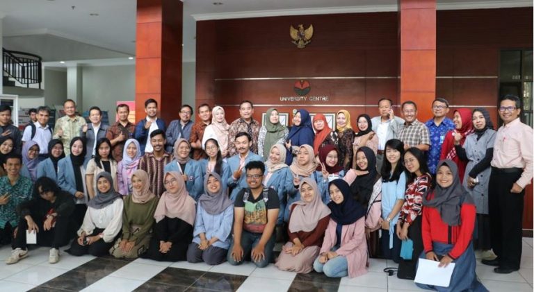 UPI Held A Farewell Ceremony for The Participants of PPL-SILN, PPL-LN, and Student Exchange