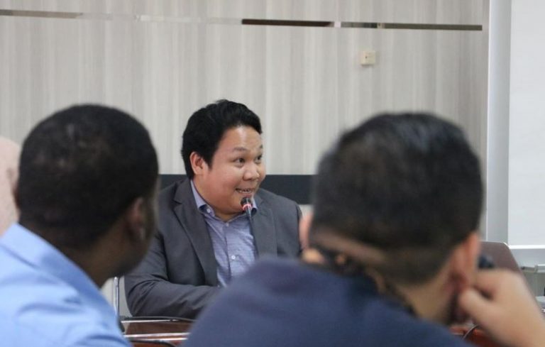 Guest Lectures: Dr. Bert J. Tuga, President of Philippine Normal University, Gives a Lecture to UPI Postgraduate Students