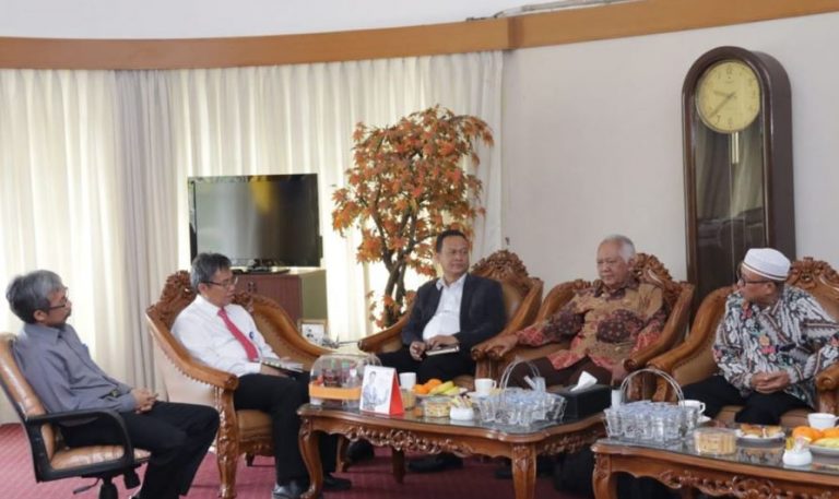The Rector of UPI Welcomed Assessors from The National Library