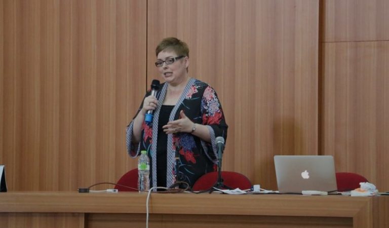 Prof. Margaret Topping from Queen’s University Belfast Workshop to UPI Postgraduate Students