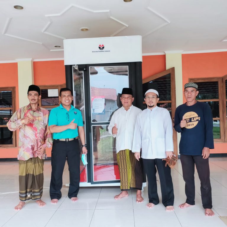 UPISIAGACOVID-19 DISTRIBUSIKAN Chamber Disinfectant Otomatis Bagi UPI Kampus Daerah Purwakarta dan UPI Kampus Daerah Sumedang