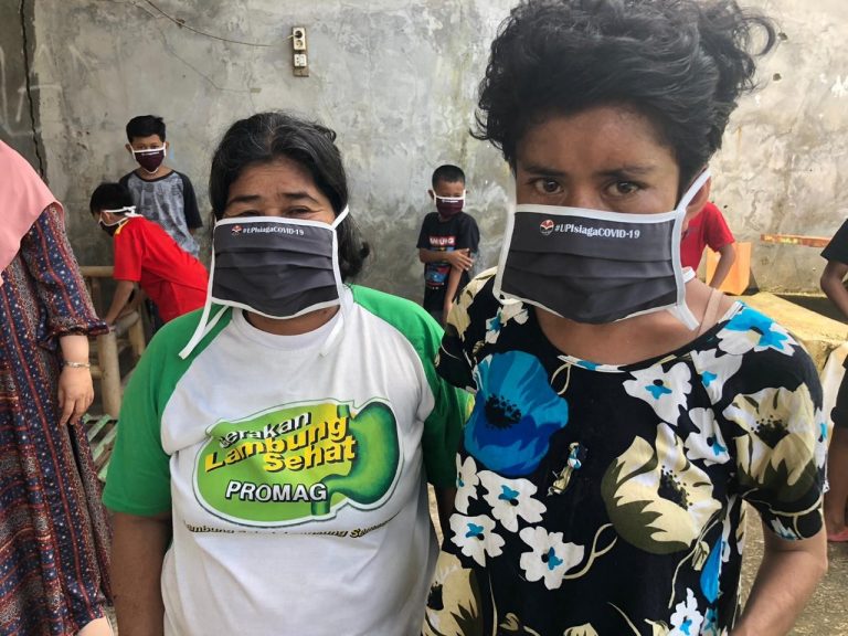 Sejuta Masker Made In UPI Memperkuat Program “UPIsiagacovid-19”