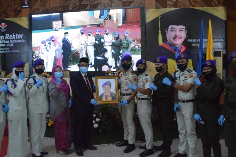 Menwa UPI Amankan Acara Pelantikan Rektor UPI