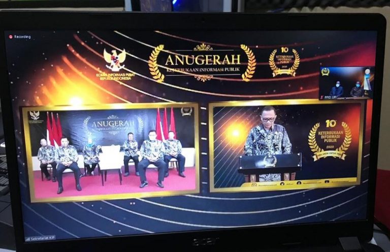 PPID UPI peroleh Penghargaan  Anugerah Keterbukaan Informasi Publik KIP